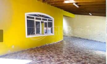 Imagem 4: Aluga-se Casa de 3 dormitórios no Jardim Amélia - Jacareí/SP