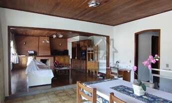 Imagem 5: Casa para venda possui 361 metros quadrados com 7 quartos em Vale do Paraíso - Teresópolis