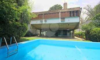 Imagem: Casa com design dos anos 70,projeto do renomado