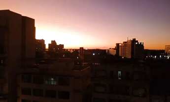 Imagem: Quarto grande mobiliado, somente feminino