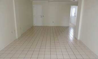 Imagem 3: Apartamento com 3 dormitórios para alugar, 120 m² por R$ 3.220,26 - Barro Vermelho - Natal