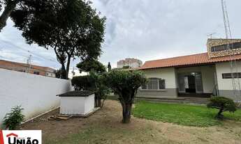 Imagem 2: Casa para aluguel possui 211 metros quadrados com 4 quartos