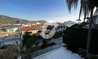 Imagem 4: Casa para venda possui 420 metros quadrados com 5 quartos em São Francisco - Niterói - RJ