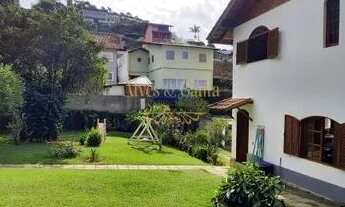 Imagem 3: Casa para venda com 186 metros quadrados com 3 quartos em Golfe - Teresópolis - RJ