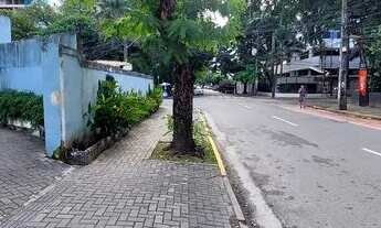 Imagem 5: Casa para aluguel possui 604 metros quadrados com 12 quartos em Casa Forte - Recife - PE