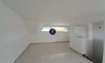 Imagem 2: Sobrado à venda no bairro Santa Cândida - Curitiba/PR