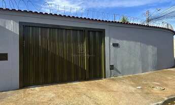 Imagem 1: Casa para venda em PLANALTO VERDE de 152.00m² com 3 Quartos, 1 Suite e 2 Garagens