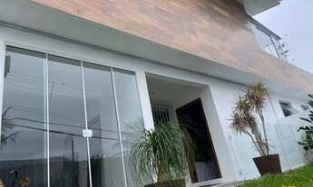 Imagem 7: Casa com 04 dormitórios sendo 01 suíte em Coqueiros em Florianópolis SC
