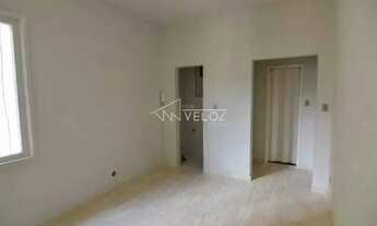 Imagem 7: Kitnet/Conjugado - / Residencial / Centro