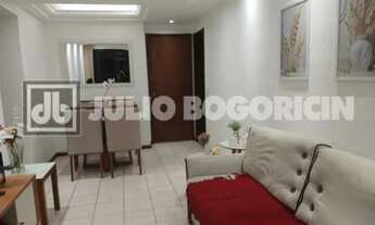 Imagem 3: EXCELENTE APARTAMENTO, ANDAR ALTO VISTA PARA PEDRA DA GÁVEA, VARANDÃO, 2 QUARTOS, ARMÁRIO