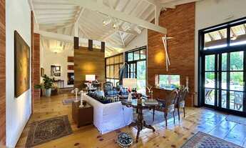 Imagem 6: Casa de Alto Padrão em Itaipava Conforto, Sofisticação e Privacidade