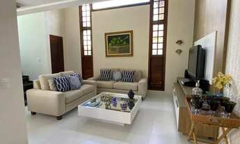 Imagem 2: Laise mostra Dúplex 4 suítes BARRAMARES