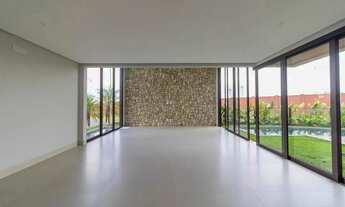 Imagem 3: O Jardins França é um condomínio de alto padrão, que tem uma integração com uma mata nativ