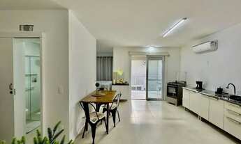 Imagem 3: Apartamento em Loteamento de Alto Padrão, 1 Dormitório com sacada e Churrasqueira e Vaga d