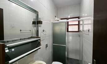 Imagem 4: Casa térrea para locação anual na região central de Bertioga, 3 dormitórios, sendo 1 suíte