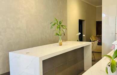 Imagem 3: CASA NO PORTAL DO VALE, 3 QUARTOS, 2 SUITES, CLOSET , PÉ DIREITO ALTO