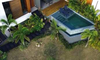 Imagem 2: Casa de Luxo em Alphaville Litoral Norte 2 - 5 Quartos, 5 Suítes, 500m² - Porteira Fechada