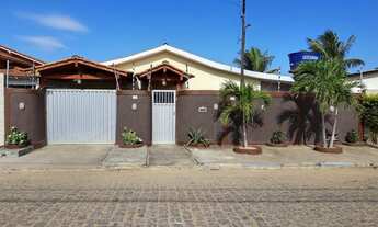 Imagem: Aluga se casa com piscina no santa terreno