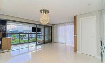 Imagem 4: Apartamento para venda possui 143 metros quadrados com 3 quartos em Centro - Curitiba - PR