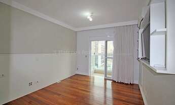 Imagem 13: Apartamento com acabamento nobre, repleto de armários em andar alto