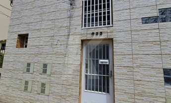 Imagem 2: Casa em condomínio com 1 quarto, cozinha e banheiro