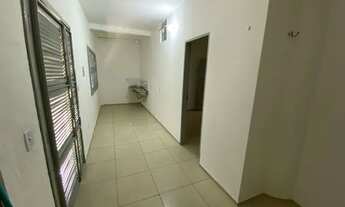 Imagem: ALUGO CASA TÉRREA