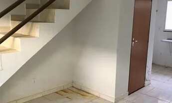 Imagem 2: Alugo casa duplex com quintal em L, no Valparaiso, abaixo da Havan, no Marajó