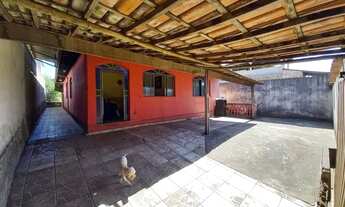 Imagem: Casa com 03 quartos sendo 01 suíte, varanda