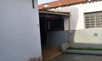 Imagem 3: Casa para venda possui 300 metros quadrados com 3 quartos Bairro João Pinheiro - Belo Hori