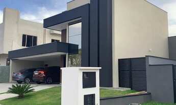 Imagem: Casa com 3 suítes, piscina à venda com