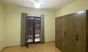 Imagem 2: Sobrado para aluguel possui 300 metros quadrados com 3 quartos