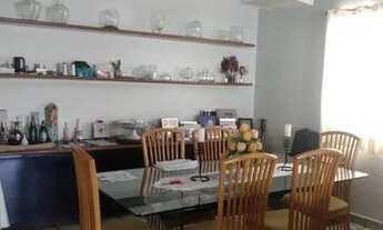 Imagem 2: Apartamento para venda possui 200 metros quadrados com 4 quartos