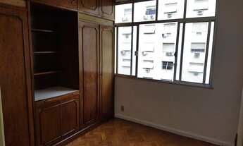 Imagem 2: Apartamento para aluguel tem 70 metros quadrados com 2 quartos em Copacabana - Rio de Jane