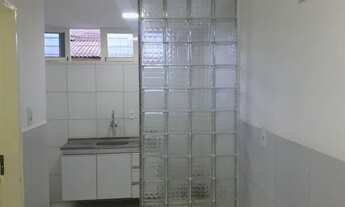 Imagem 4: Aluga-se Casa por trás da B.I.E.S.P. da Avenida Leão Dourado, Rua Carácas 55