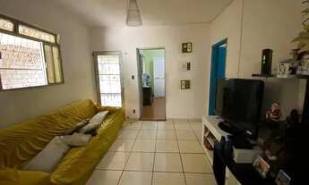 Imagem 3: Casa com três quartos, banheiro, garagem