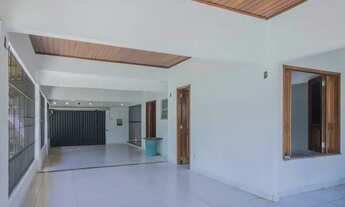 Imagem 4: Casa, 500m², 2/4, 2vgs, em frente a pça Frei Daniel