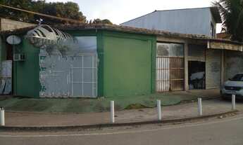 Imagem 6: A Lojas em frente ao BRT Magarça