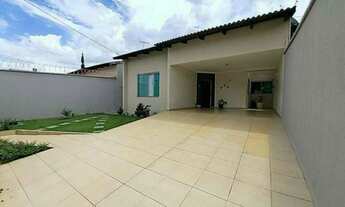 Imagem 3: Casa em Santa Monica com quintal 90 mil