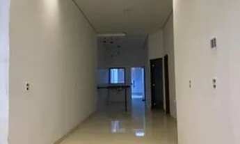 Imagem 2: Parque 10, casa 3 quartos, quintal, fino acabamento, entrega imediata