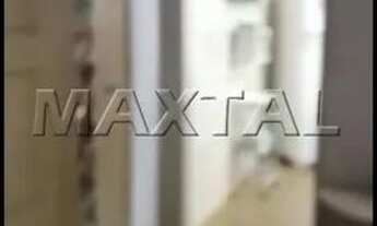 Imagem 3: Casa com 3 dormitórios 1 suíte, 2 vagas, quintal amplo, cozinha espaçosa, sala com 2 amb