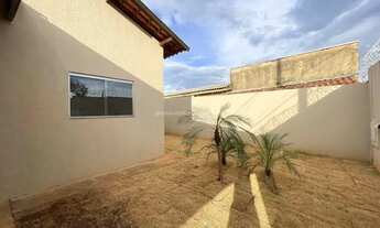 Imagem 3: Casa a venda em Uberaba na parte do bairro de Lourdes composta de 3 quartos, sendo uma suí