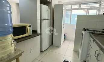 Imagem 10: Apartamento semimobiliado com 1 dormitório, área de serviço, banheiro social e cozinha