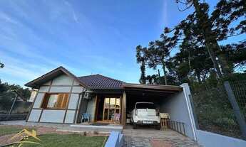 Imagem 2: Casa com três dormitórios sendo uma suíte. Bairro Germânia , Nova Petrópolis RS! Ref.:1229