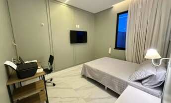 Imagem 2: Casa de luxo porteira fechada na Cidade Alpha Ceará