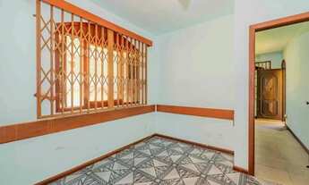 Imagem 4: Casa de 2 quartos, 2 banheiros,pátio,churrasqueira, 7 vagas no bairro Guarujá