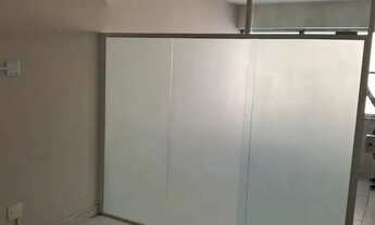 Imagem 2: Endereço nobre Méier, perto de tudo , prédio imponente, sala vazia com garagem