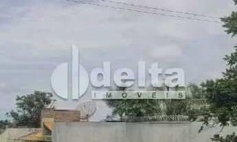 Imagem: Terreno disponível para venda no bairro