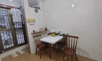 Imagem 4: Casa de Vila - / Residencial / Catete