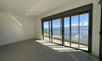 Imagem 3: Apartamento para Venda em Florianópolis, Cacupé, 3 dormitórios, 3 suítes, 5 banheiros, 3 v