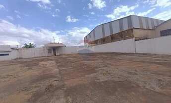 Imagem 6: Pátio - Av. Thomaz Alberto Whately